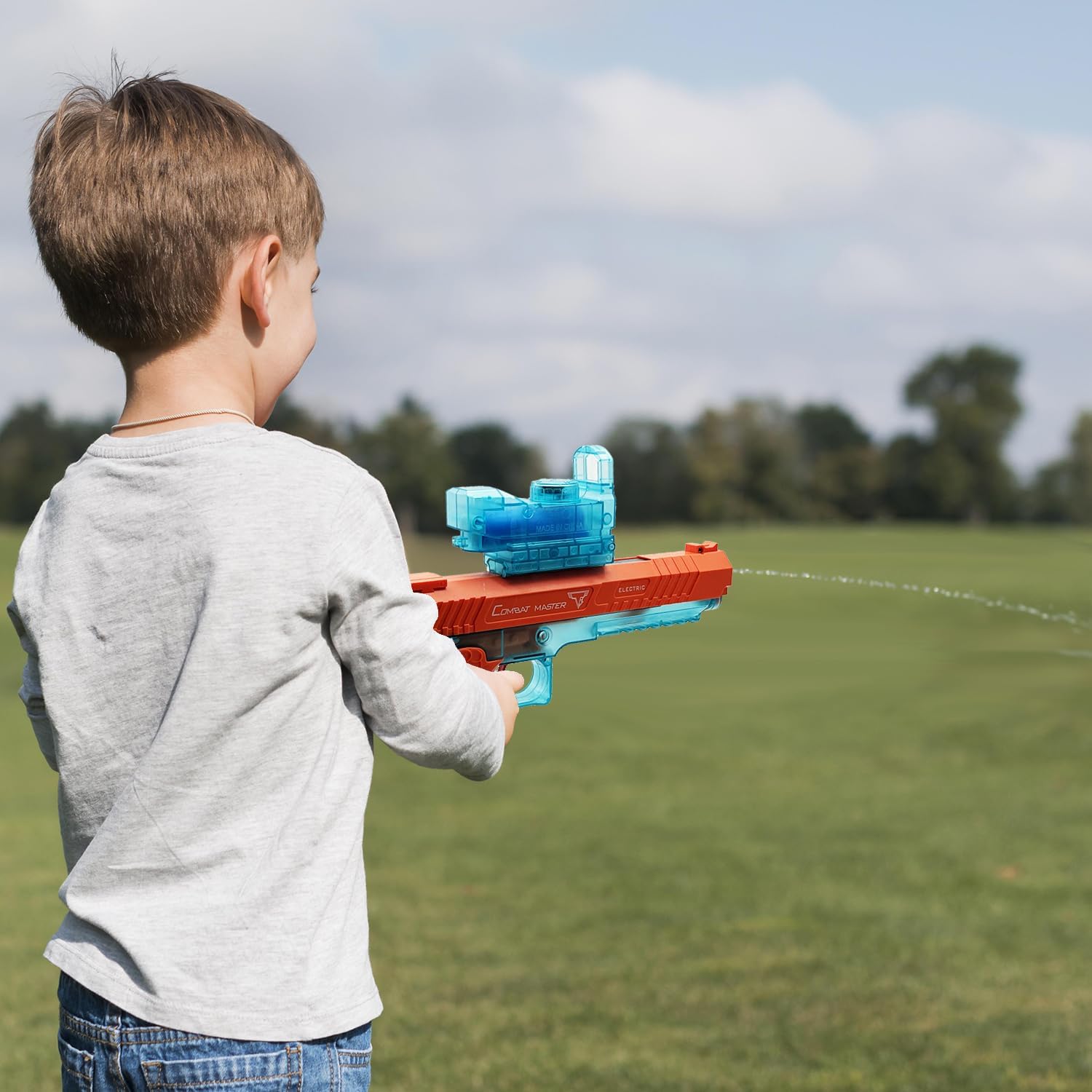 夏の水遊びに最適！Dreamplay 電動式パワフル水鉄砲 10m射程 (オレンジ)