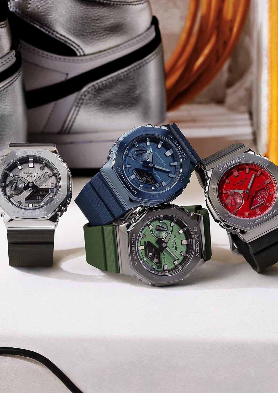 メンズ用カシオG-SHOCKメタルカバード腕時計 GM-2100-1AJF ブラック