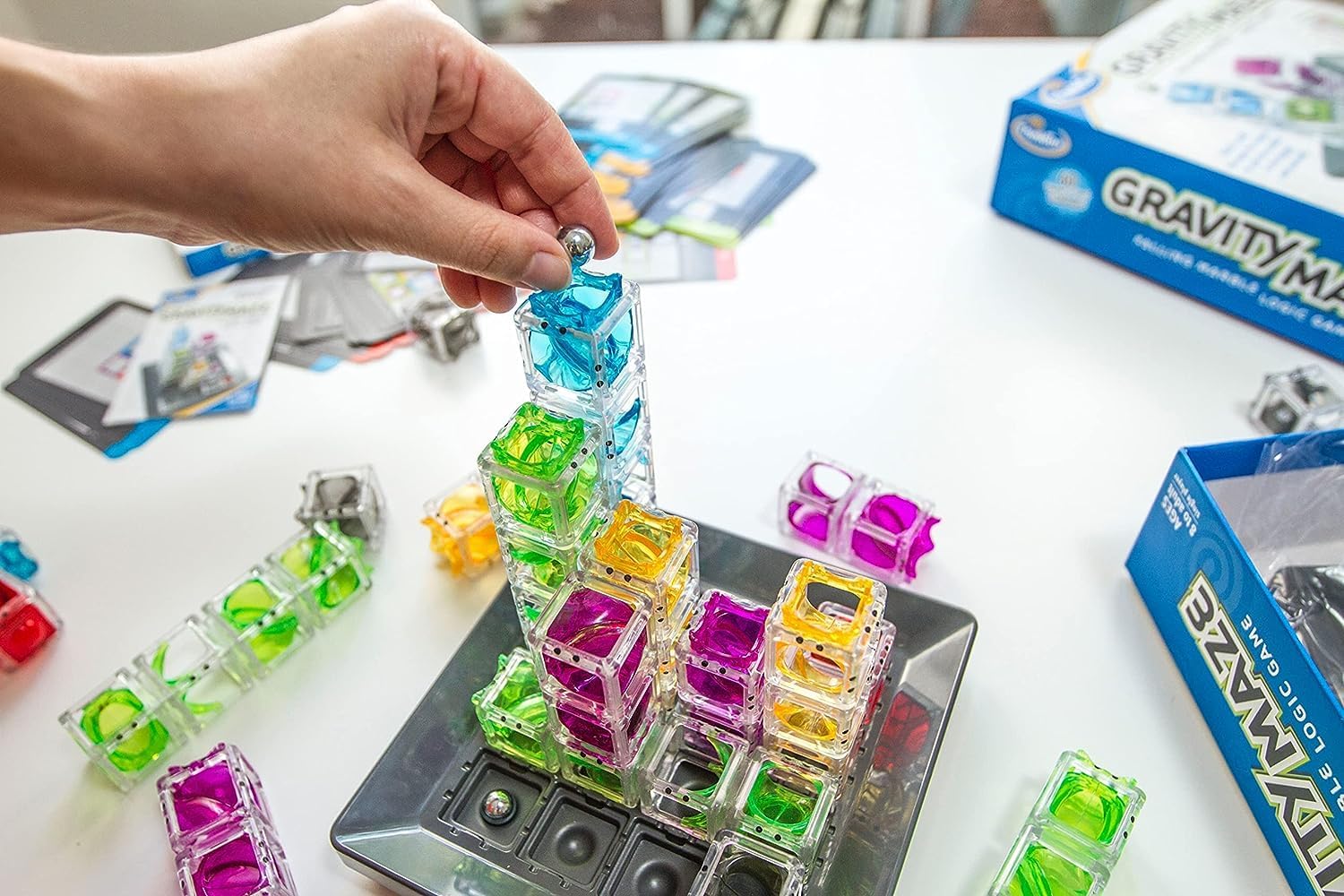 「8歳から楽しめるプログラミング思考力ゲーム『グラビティ・メイズ』【正規輸入品・日本語説明書付】」