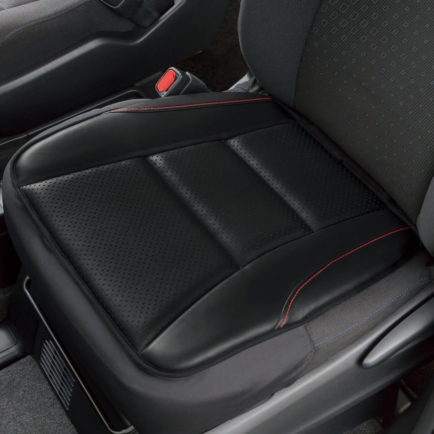 ヒップ型レザーシートクッション スカート型ストッパー付き ブラック 45x45x2cm 軽/普通車用