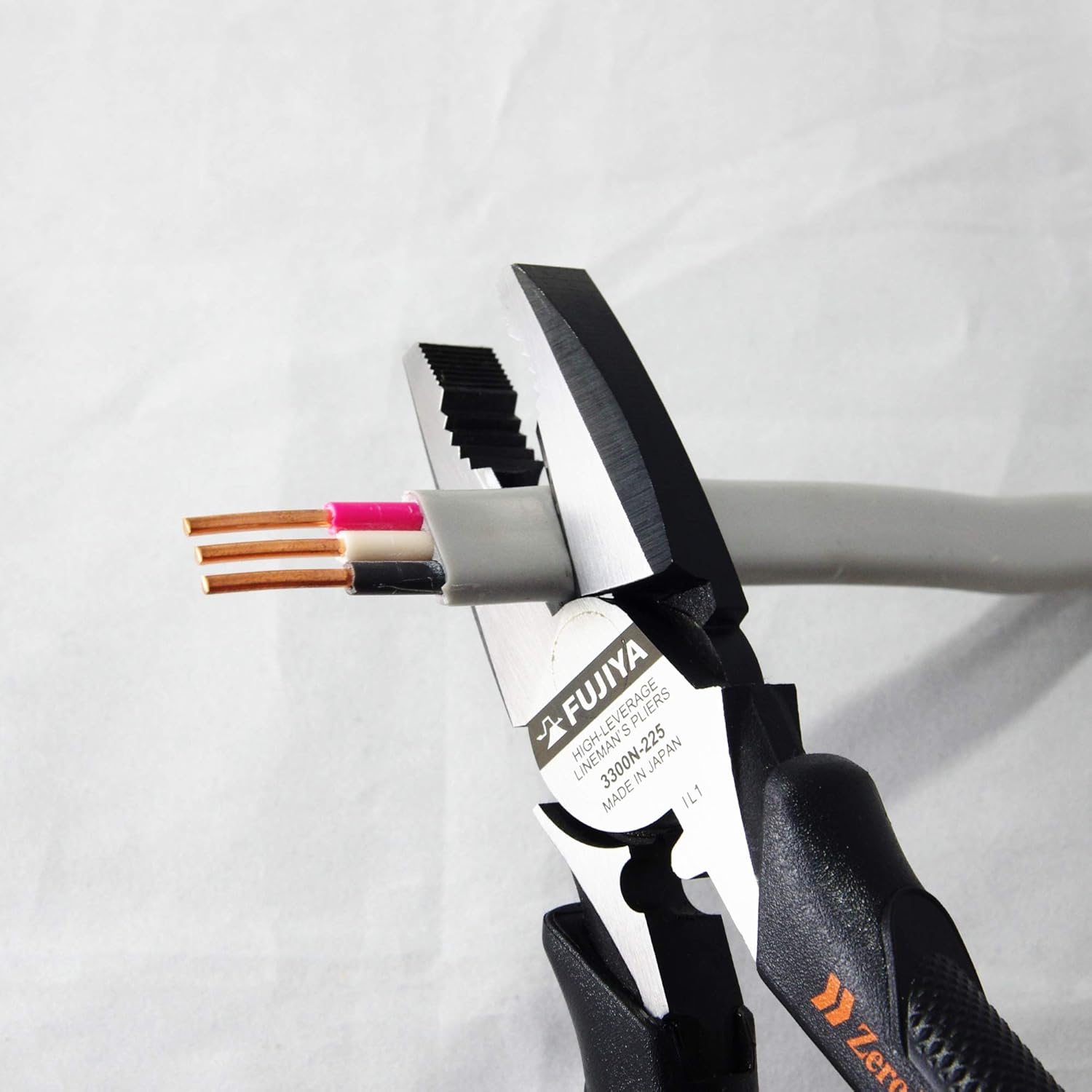 フジ矢 電工職人偏芯ペンチ Zero BLACK 3300N-225