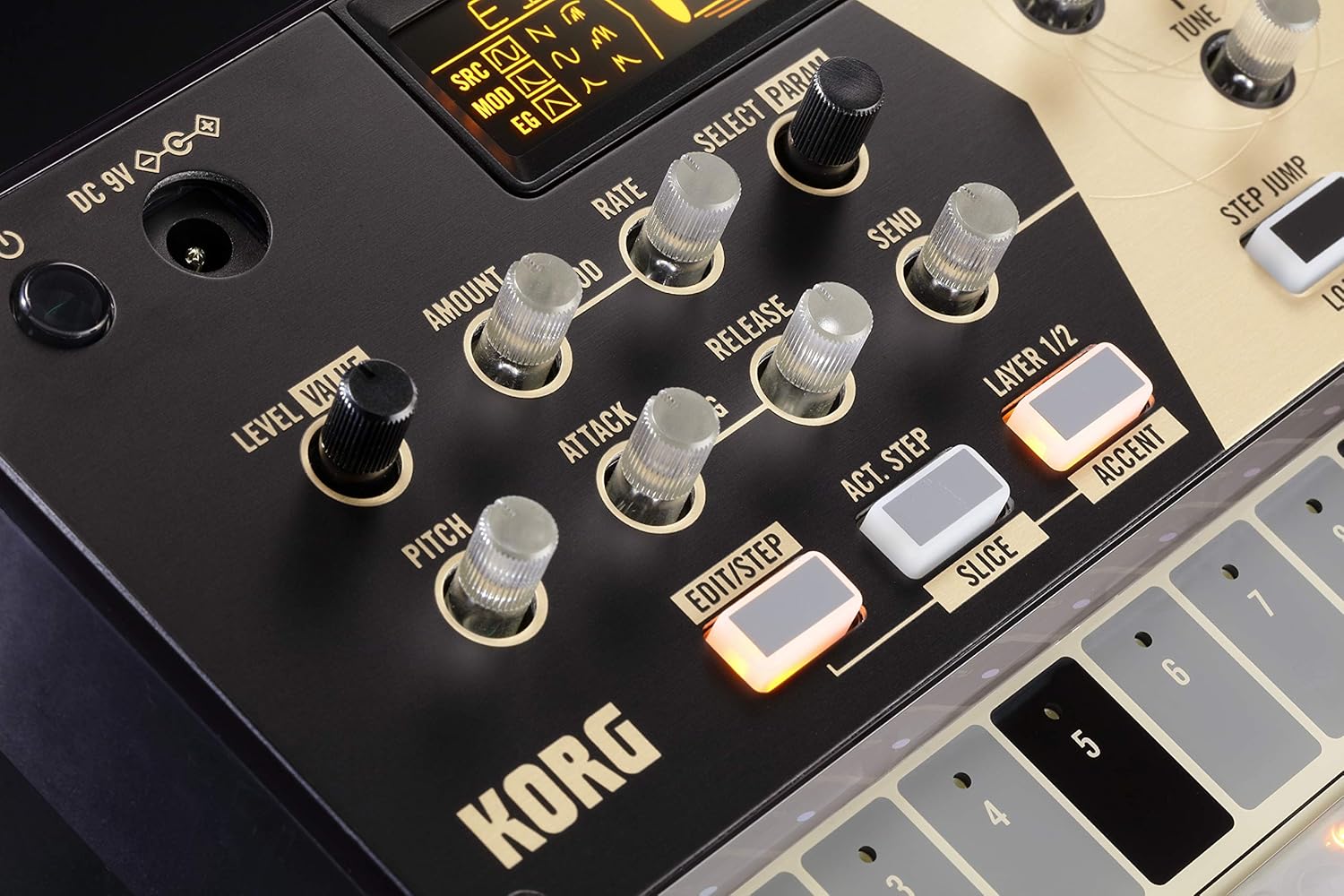 コンパクトなデジタルパーカッションシンセサイザー volca drum - スピーカー内蔵・ヘッドフォン対応