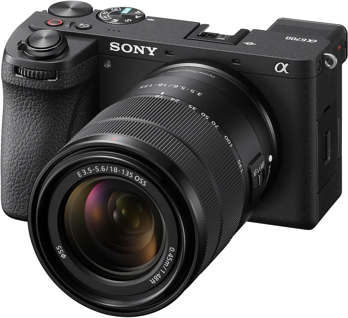 高倍率ズームレンズキット付きSONY α6700 APS-Cミラーレス一眼カメラ ブラック
