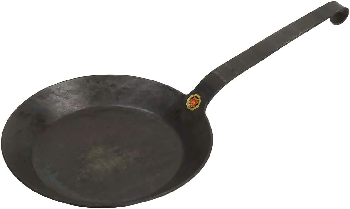 新生活に最適なドイツ製鉄製クラシックフライパン24cm
