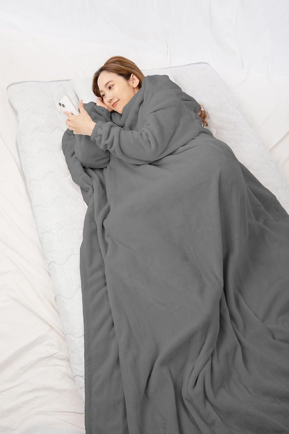 チャコールグレー Lサイズ スマホ対応袖付き毛布