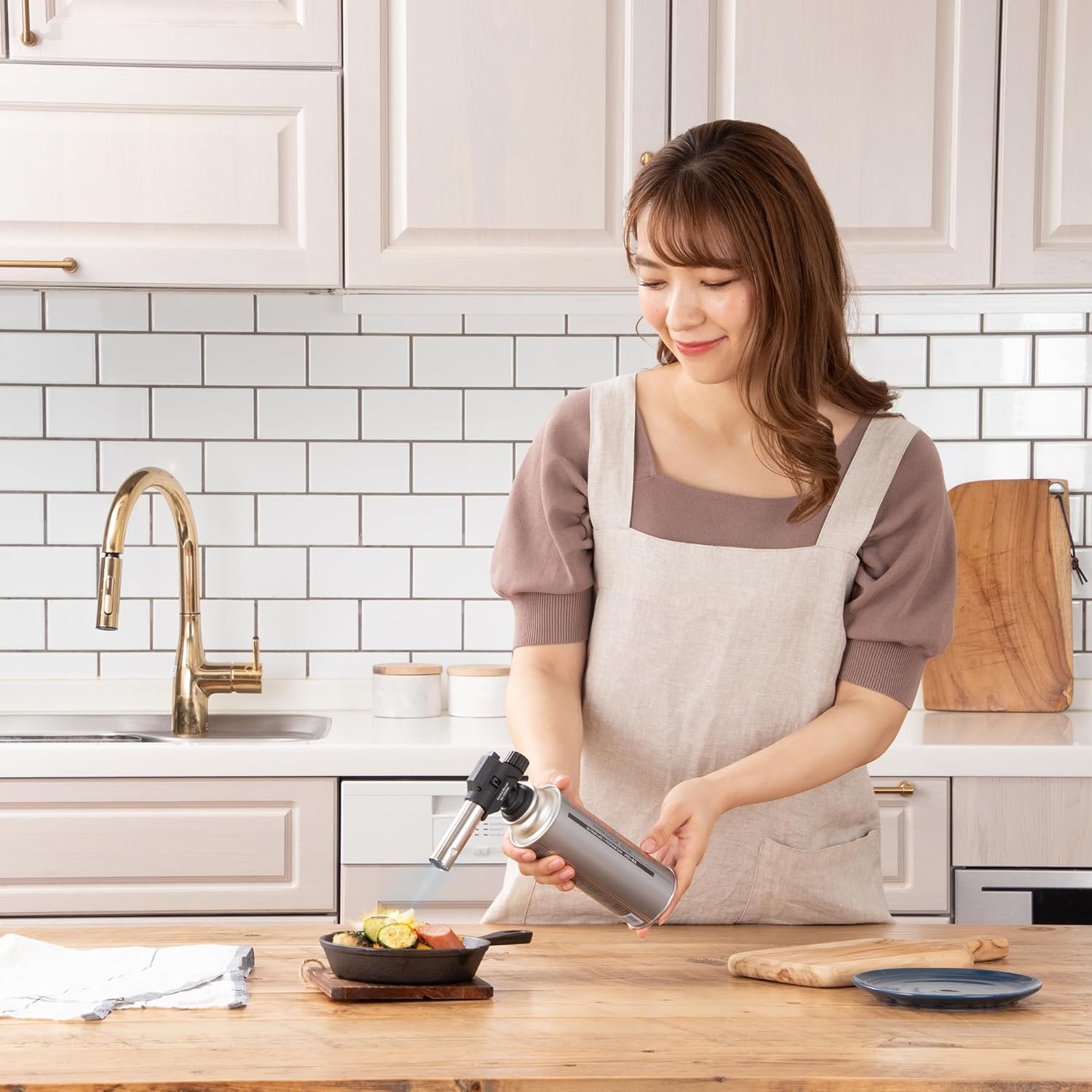 パワートーチ ガスバーナー 逆さ使用可 小型 ブラック RZ-730SBK