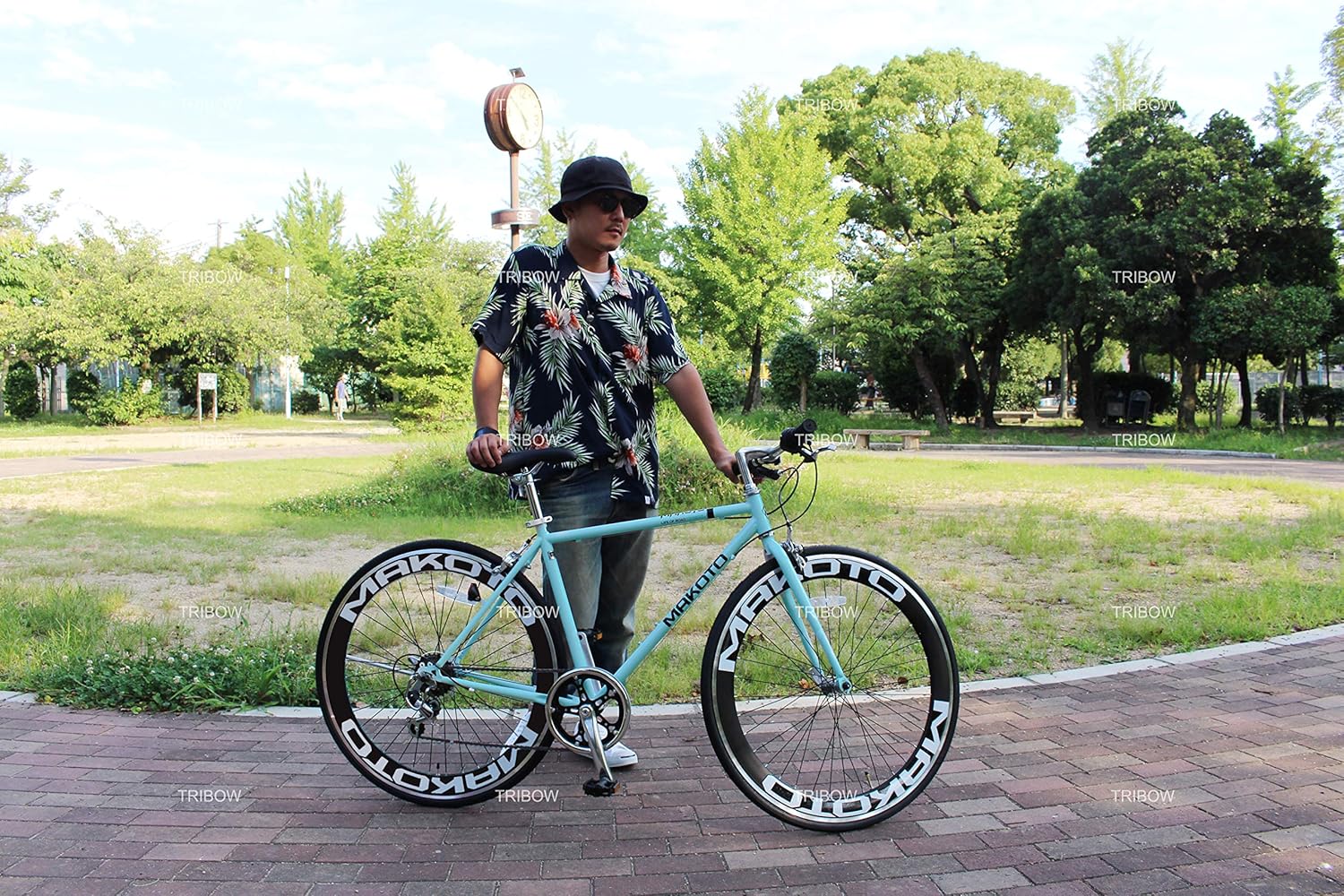 通勤通学用クロスバイク シマノ6段変速 700C 60mmディープリム