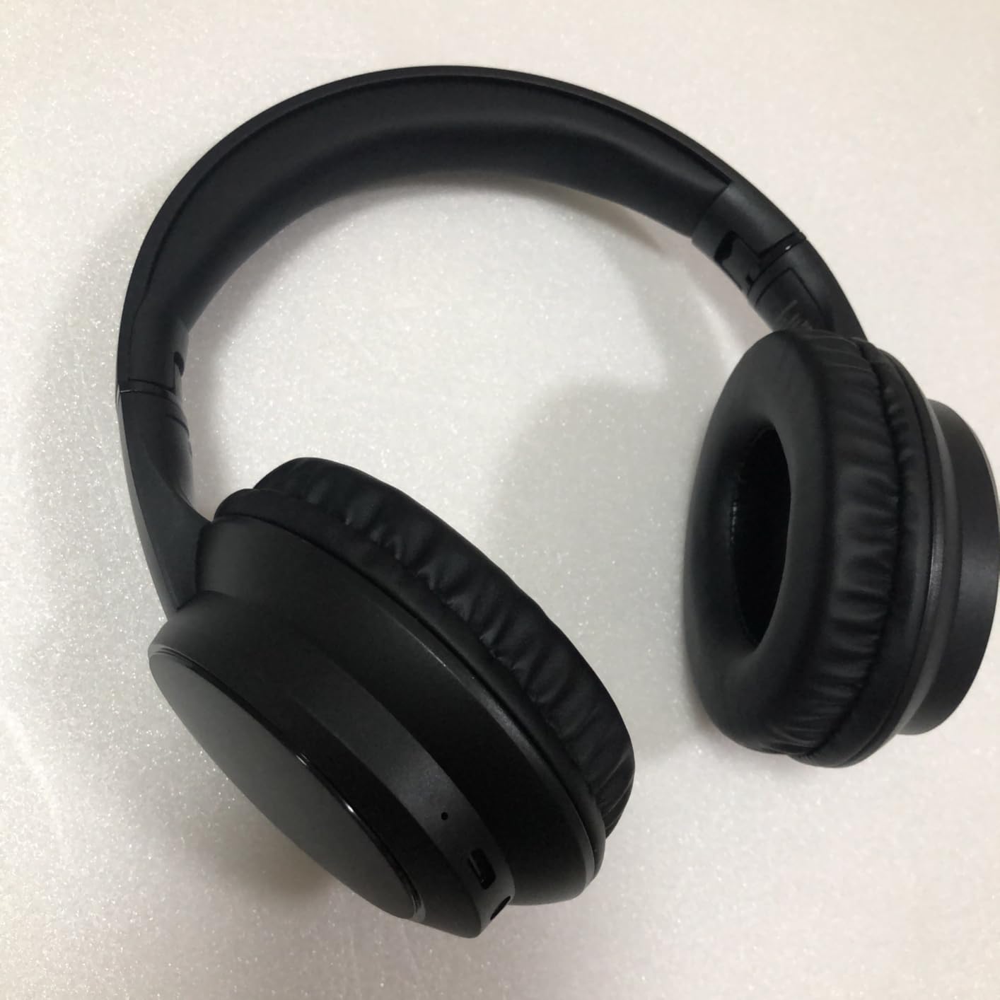Bluetooth 5.4 ワイヤレスヘッドホン（マイク付き） - 35時間連続再生、軽量・折り畳み可能、焦げ茶色