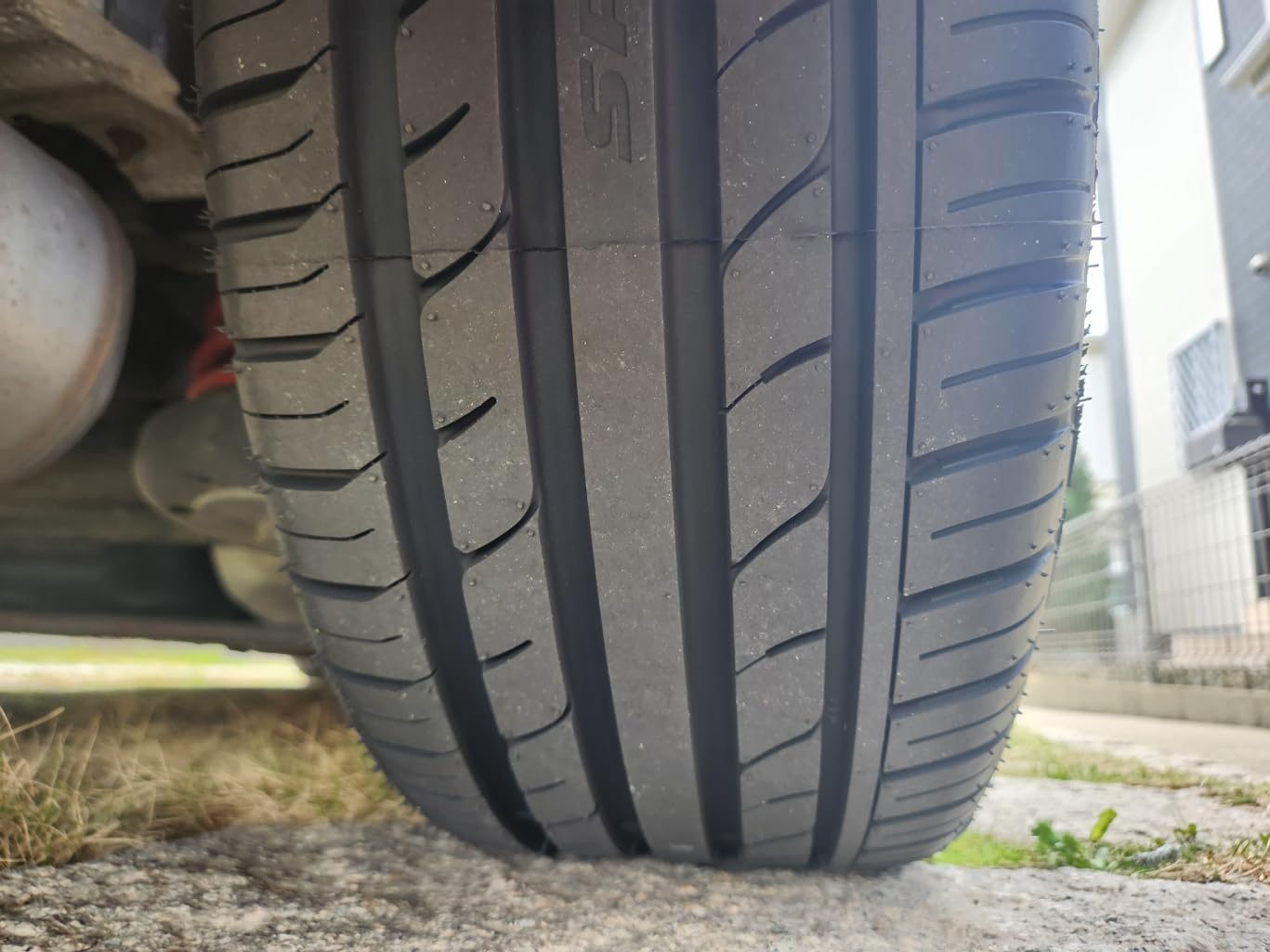 トラザノ サマータイヤ 175/60R15 81T (Z-107) 2025年製