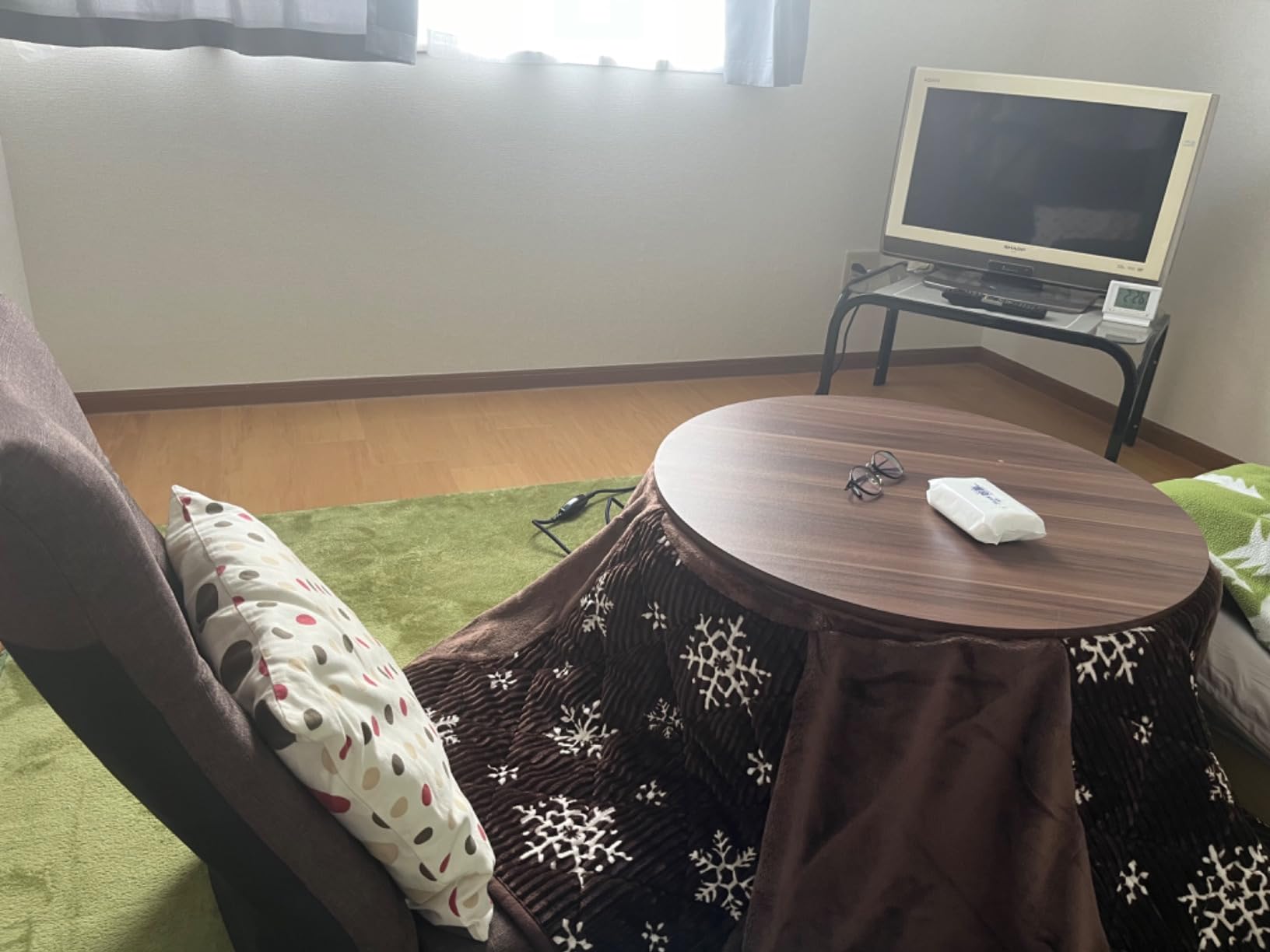 おしゃれな円形こたつセット（直径69㎝）ユーデュロイ生地・ストーングレー・一人暮らし用