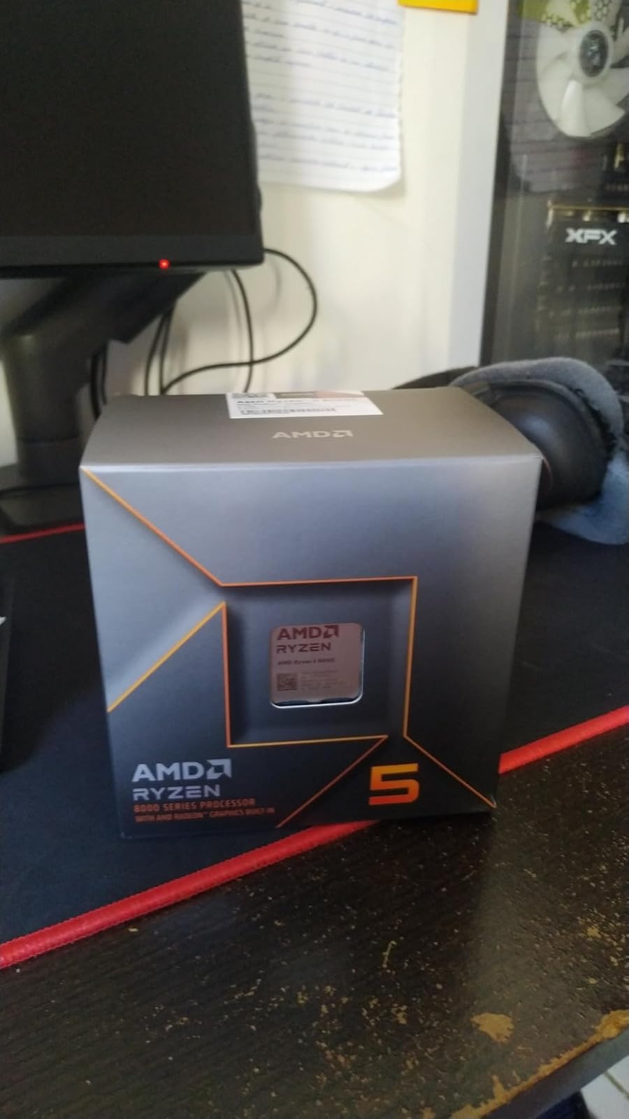 AMD Ryzen 5 8500G CPU（Wraith Stealthクーラー付）6コア12スレッド 3.5GHz 65W 正規代理店品