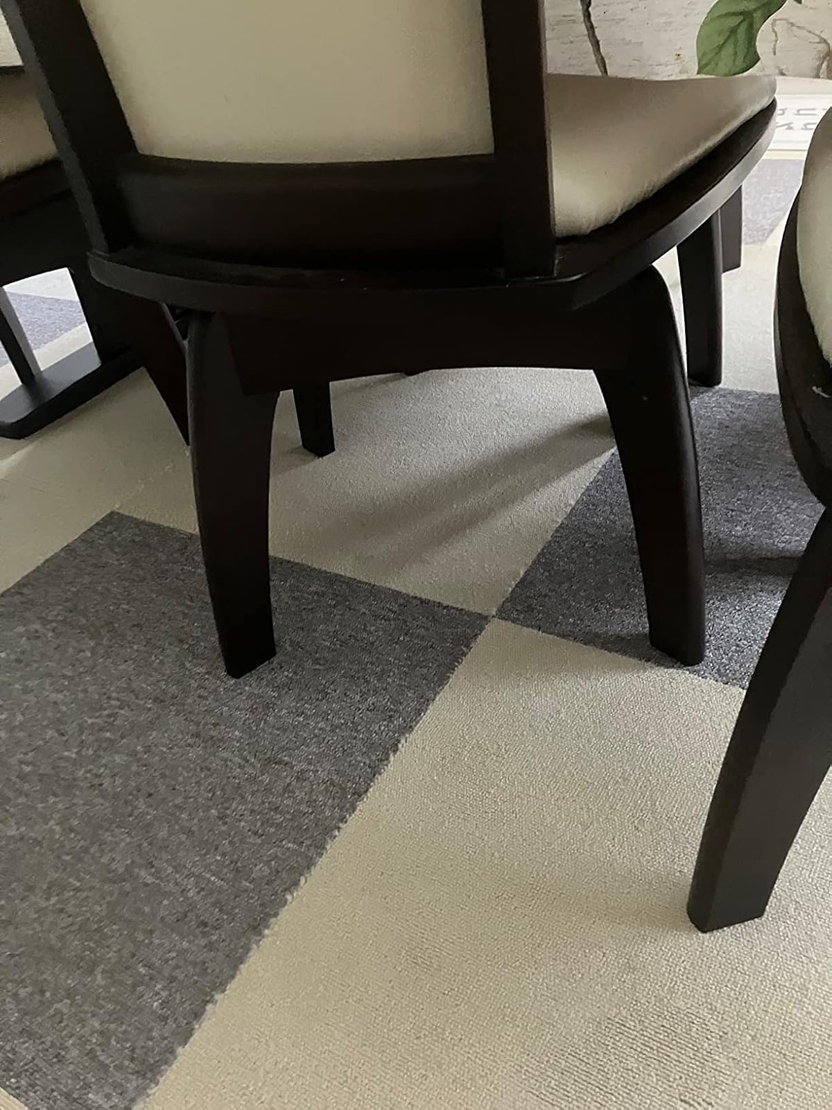 iRobot ルンバ i3 ロボット掃除機 Wi-Fi対応 自動充電・再運転 吸引力強化 カーペット・畳対応