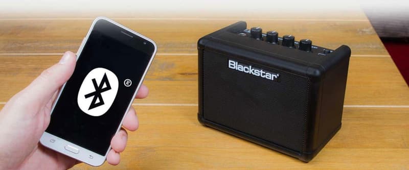 自宅練習に最適なポータブルBluetoothギターアンプ FLY3 ブラックスター