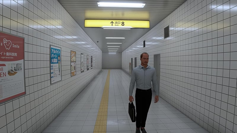 8番出口・8番のりばサイン