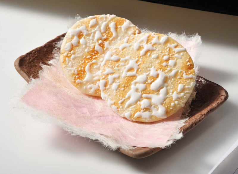 雪の宿サラダ 10枚 - 三幸製菓の軽やかなお菓子