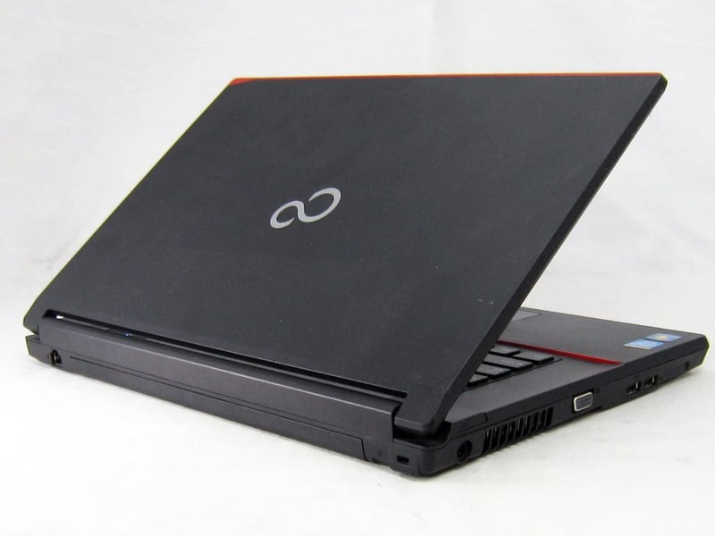 富士通 15.6インチ ノートパソコン A553【整備済品・Windows 11・MS Office 2019搭載・メモリ4GB・SSD 128GB】
