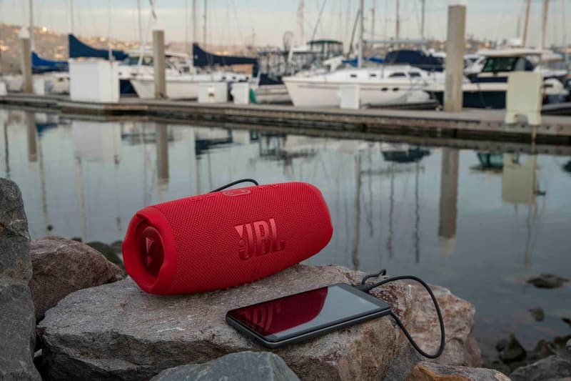 JBL CHARGE5 ポータブルBluetoothスピーカー IP67防塵防水 2021年モデル レッド