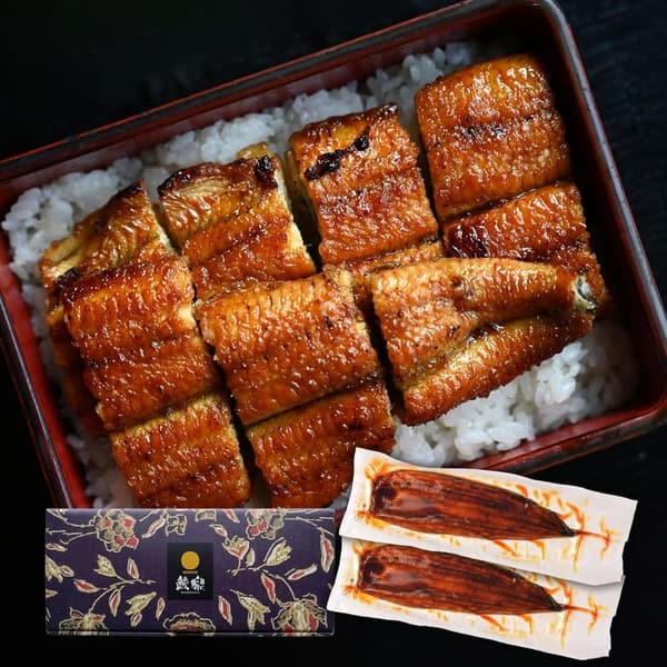 土用丑の日ギフト 国産うなぎ蒲焼き280g（140g×2尾）特製たれ・山椒付き