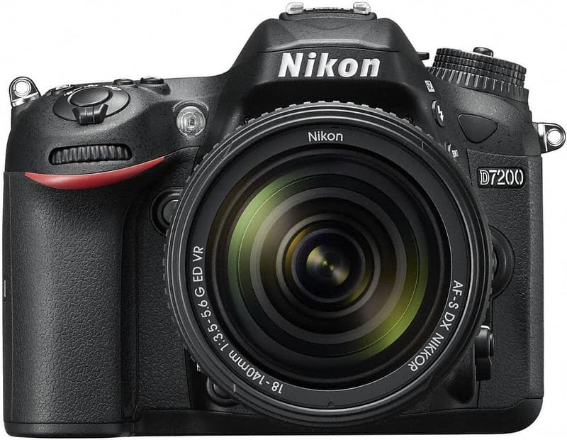Nikon デジタル一眼レフカメラ D7200 18-140mm レンズキット