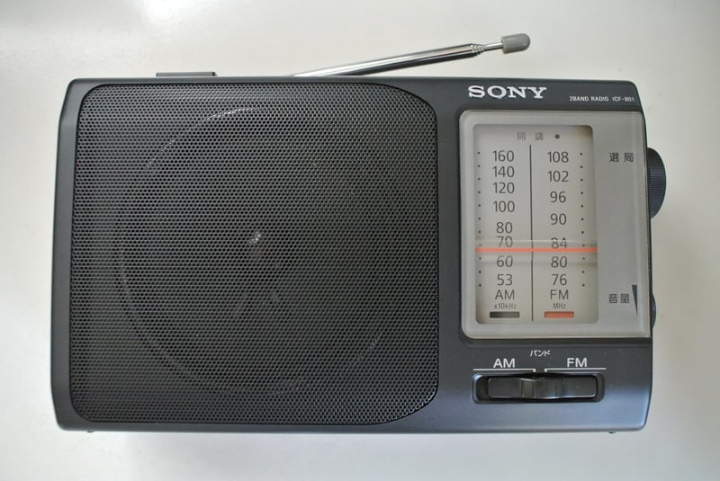 SONY ポータブルFM/AMラジオ ICF-801