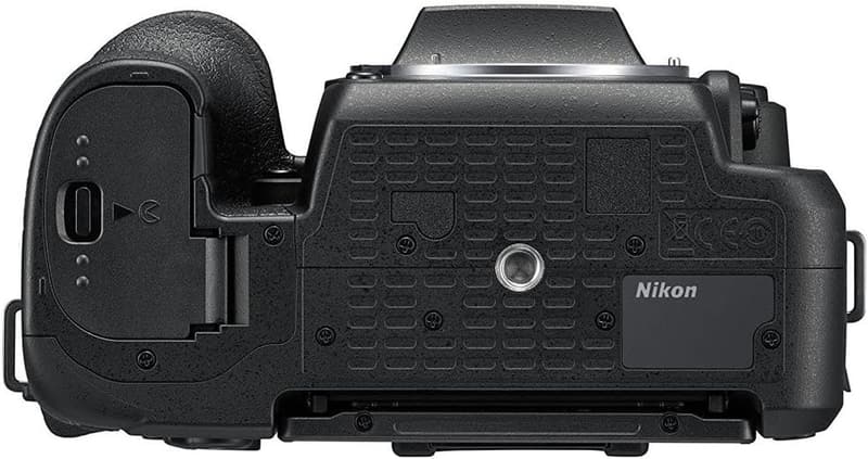 Nikon デジタル一眼レフカメラ D7500 ボディ（ブラック）