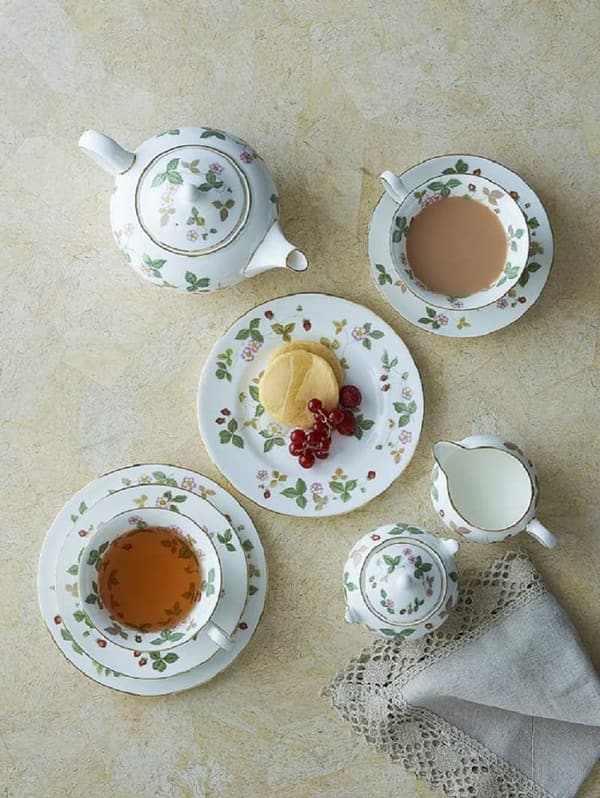 中元手土産に最適なウェッジウッド紅茶ギフト - ワイルドストロベリーティーバッグ(36袋入)
