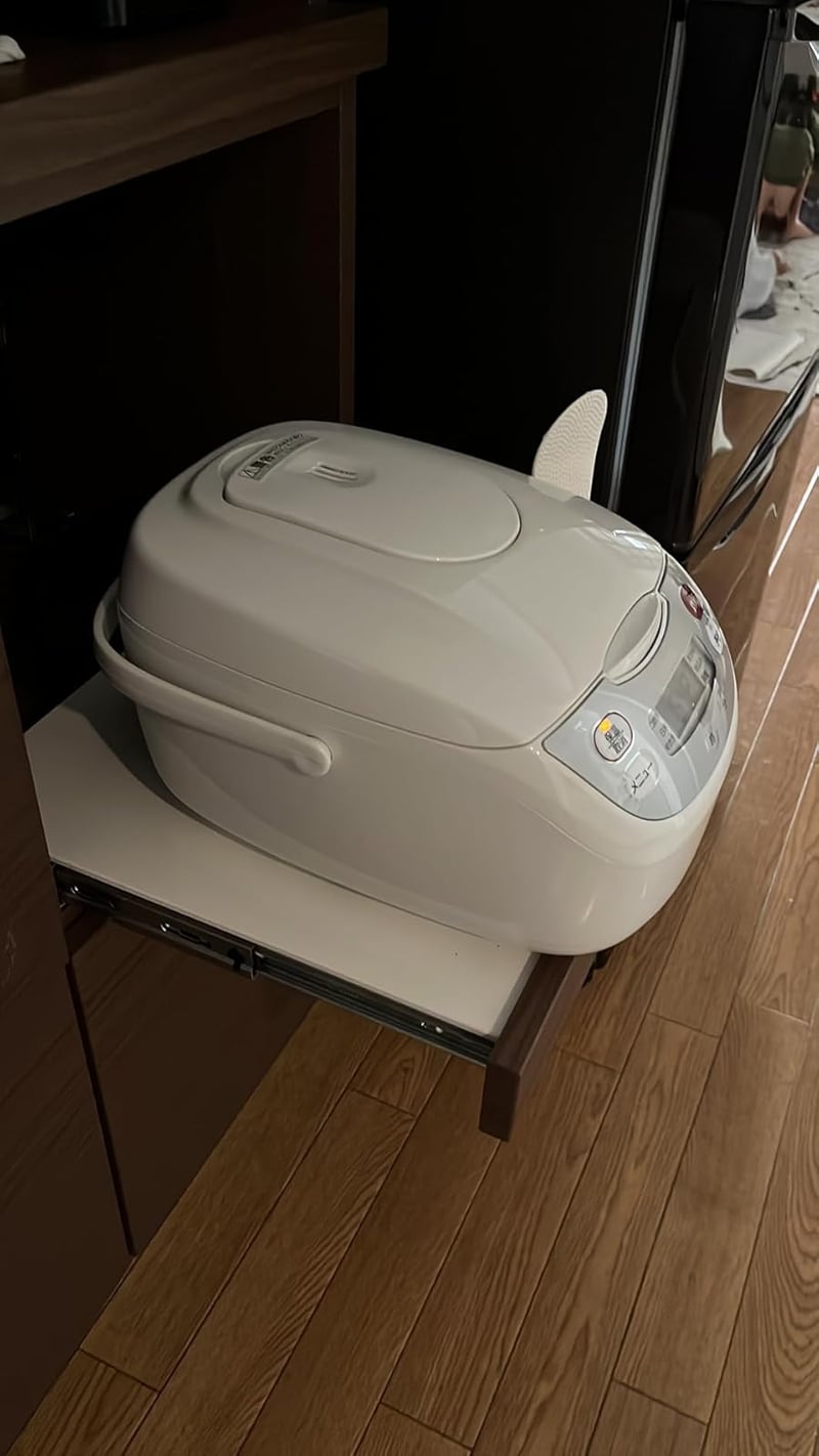 ホワイト炊飯器 タイガー 5.5合炊き JBH-G102W