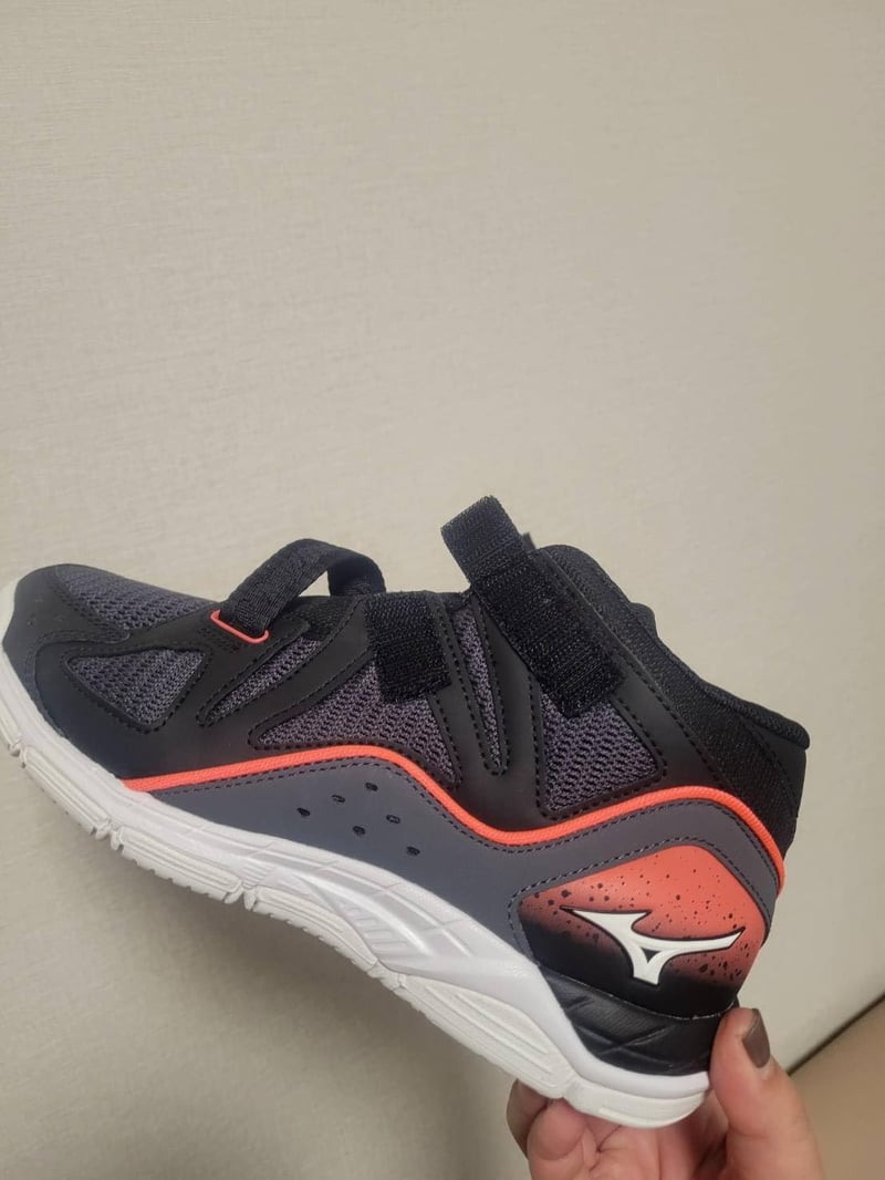 ウエーブアルテミス5 WIDE バレーボールシューズ 軽量 幅広 屋内用