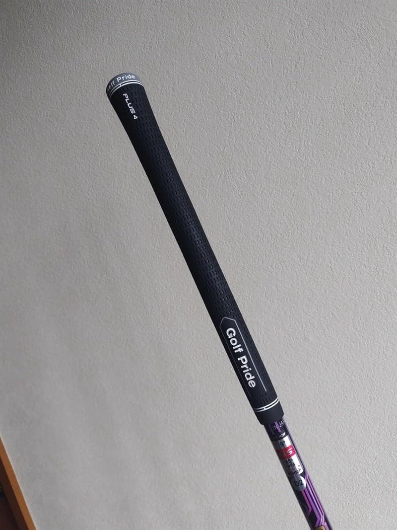 ツアーベルベットプラス4の無バックラインゴルフグリップ（GOLFPRIDE）