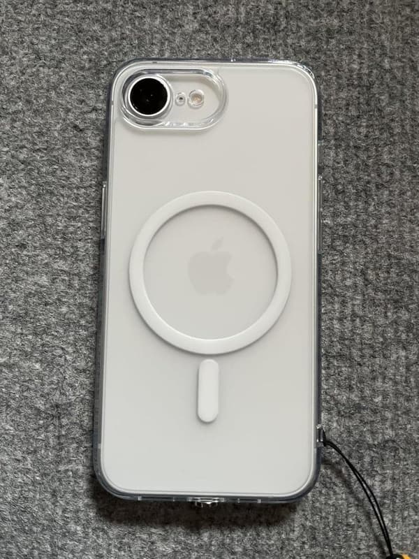 iPhone 16e用クリアケース 薄型強化ガラス9H 米軍MIL規格対応 ストラップホール付き