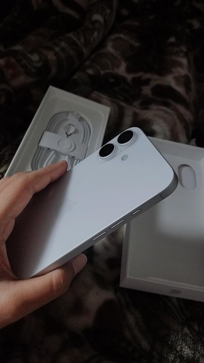 iPhone 16 Plus (128GB) ウルトラマリンカラー + 2年延長AppleCare+ 盗難・紛失プラン