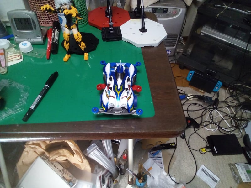 シャイニングスコーピオン プレミアム スーパーIIシャーシ【タミヤ フルカウルミニ四駆】