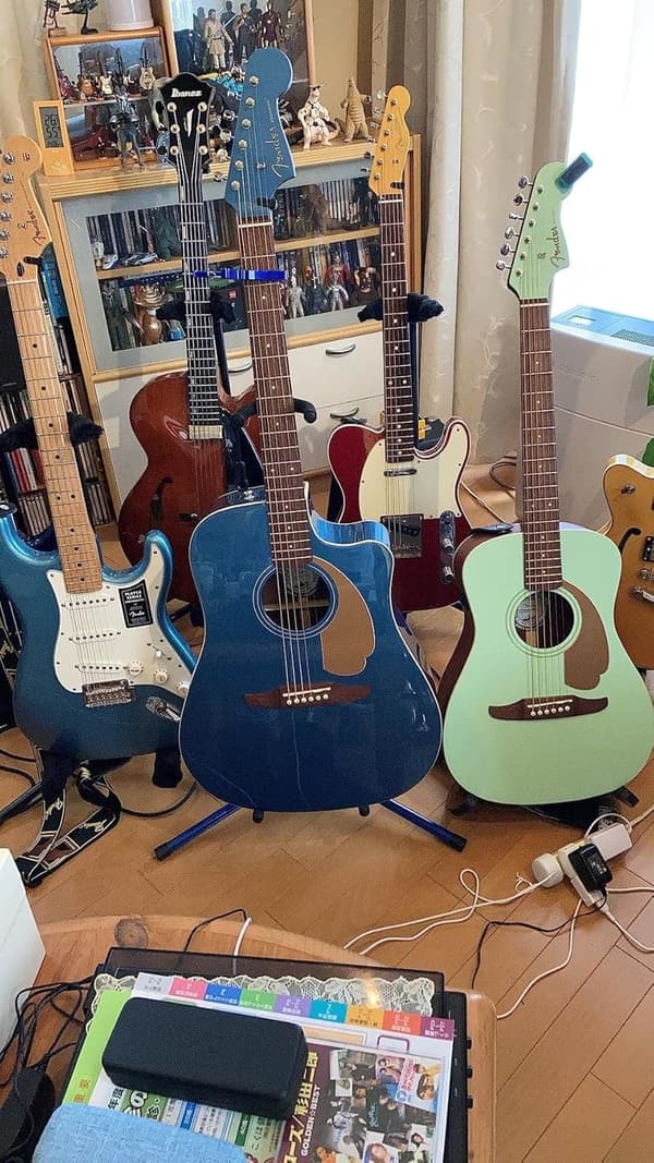 Fender Redondo Mini アコースティックギター (サンバースト、ソフトケース付)
