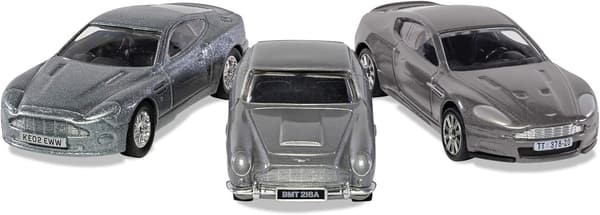 007 ボンドカーコレクション アストンマーチン （1/43 コーギー製）