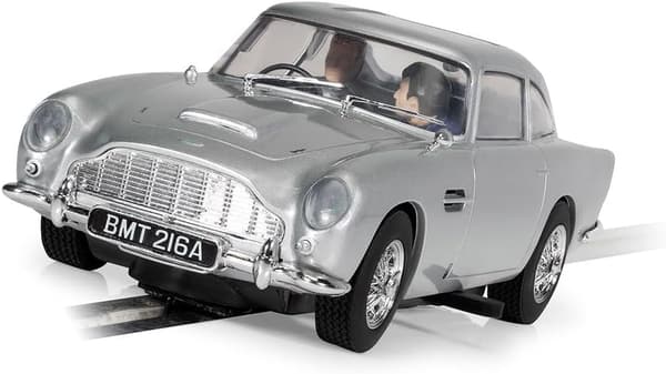 ジェームズ・ボンド アストンマーティン DB5 ゴールドフィンガーカーレースカー