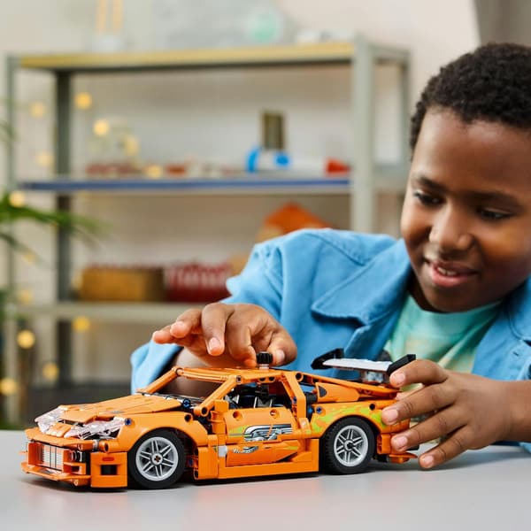 誕生日プレゼント LEGO テクニック トヨタ スープラ MK4 ブロック おもちゃ 9-11歳 男の子 女の子