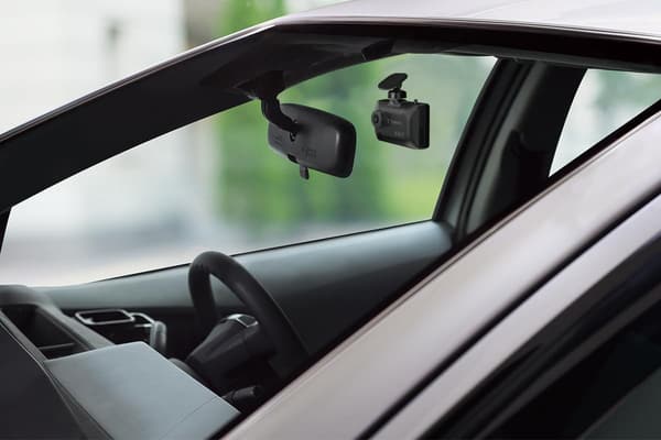 ユピテル ドライブレコーダー 前後2カメラ 4K記録 駐車監視標準装備【SN-TW7690d】