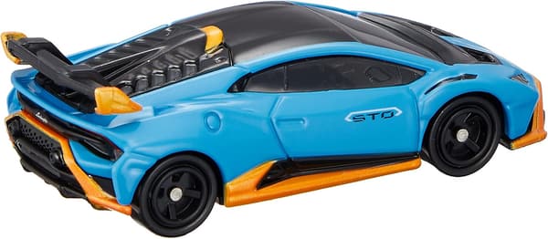 ランボルギーニ ウラカン STO ミニカー (箱入り) 3歳以上 産業安全基準合格 TOMICA
