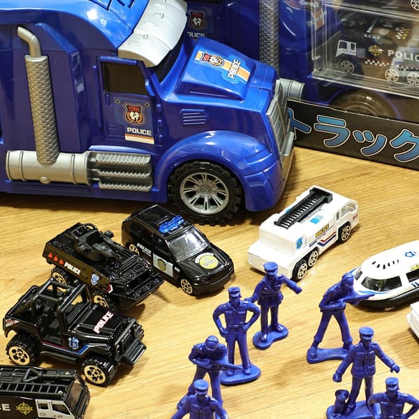 クリスマス・誕生日向け 合金製パトカー＆トラックおもちゃセット 乗せて運べるミニカー（6歳以上）