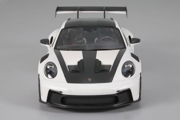 ポルシェ911 GT3 RS (992) 1/24 プラモデル - タミヤ 24370