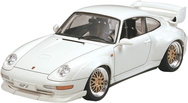ポルシェGT2ロードバージョンプラモデル（1/24スケール、タミヤ）