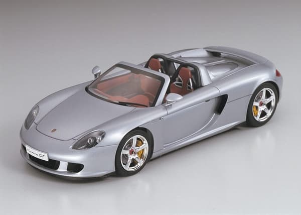 ポルシェ カレラ GT 1/24 プラモデル（スポーツカーシリーズ No.275）