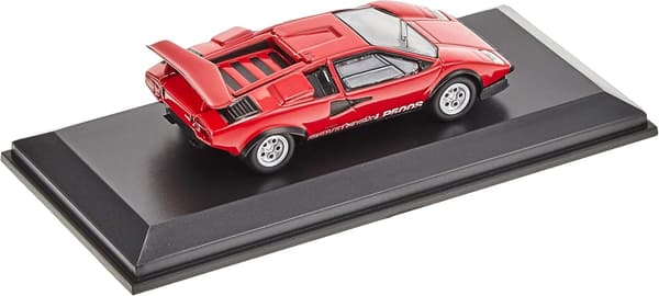 1/64スケール 完成品ミニカー ランボルギーニ カウンタック LP500S レッド