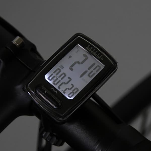 自転車用キャットアイ サイクルコンピュータ VELO WIRELESS+ 生活防水 バックライト付
