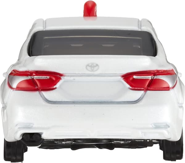 覆面パトカー模型 タカラトミー カムリ スポーツ 031