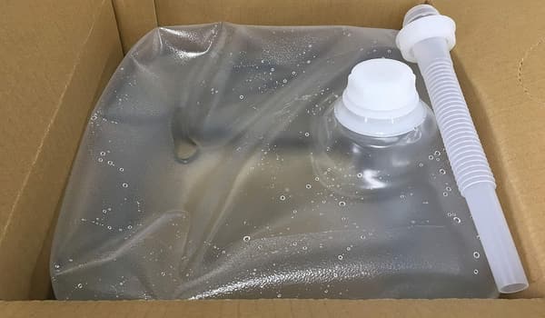 高品位アドブルー尿素水20L（ノズル付属）