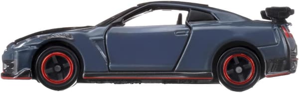 タカラトミー トミカ No.60 Nissan GT-R NISMO ミニカー 3歳以上対象