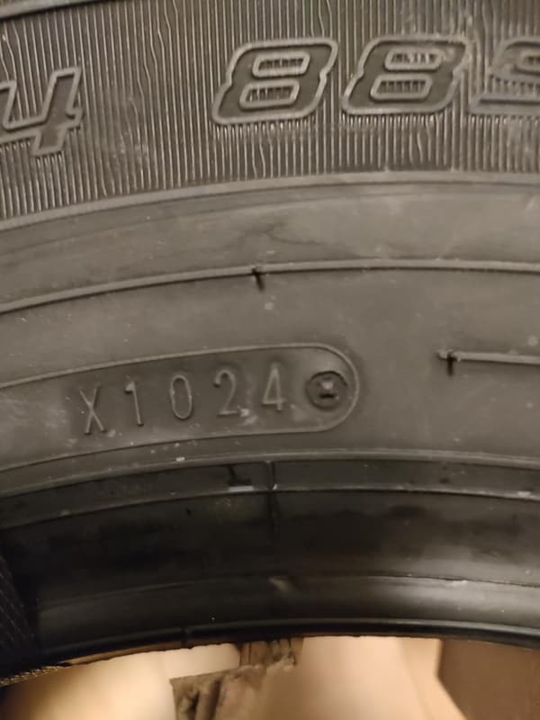 ダンロップ EC202L サマータイヤ 205/65R15 94S