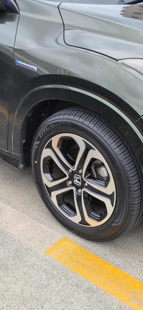 グッドイヤー スタッドレスタイヤ 235/50R20 ICE NAVI SUV 1本