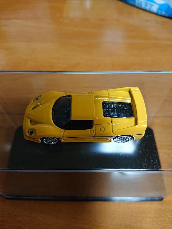 トミカプレミアム フェラーリF50 ミニカー 6歳以上向け